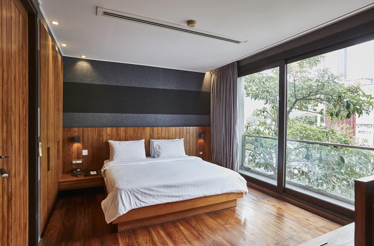 Luxx Langsuan Hotel - Sha Plus Бангкок Экстерьер фото